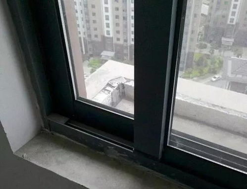 開發商裝的門窗到底要不要換？入住后才知道的真相，太多人吃虧了